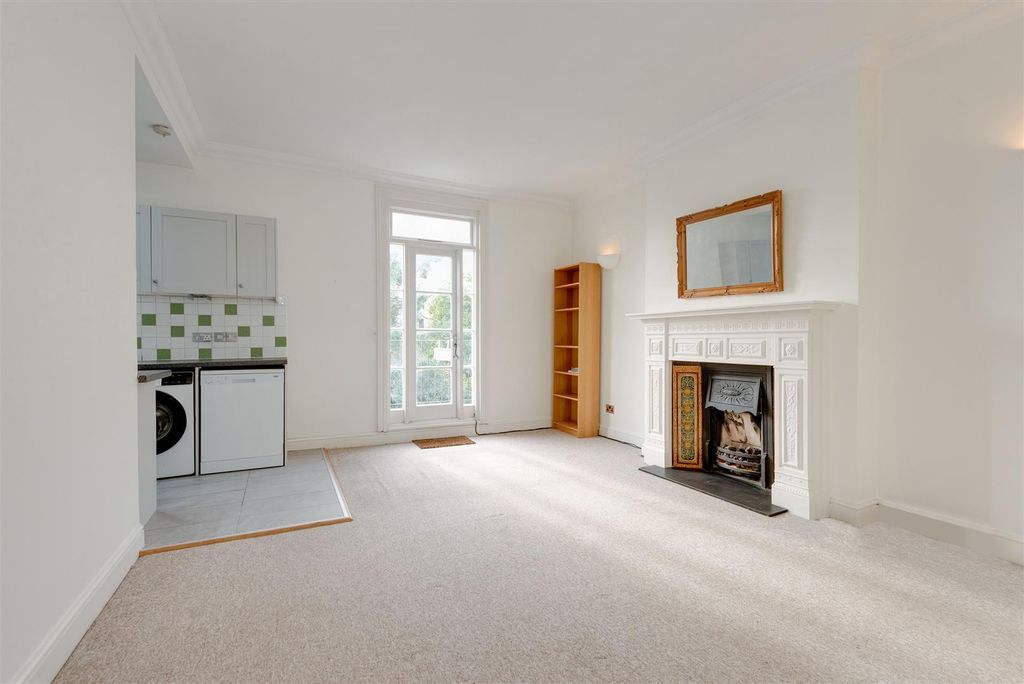 Property photo 3 of 11 48249-Hi-Res (8).Jpg