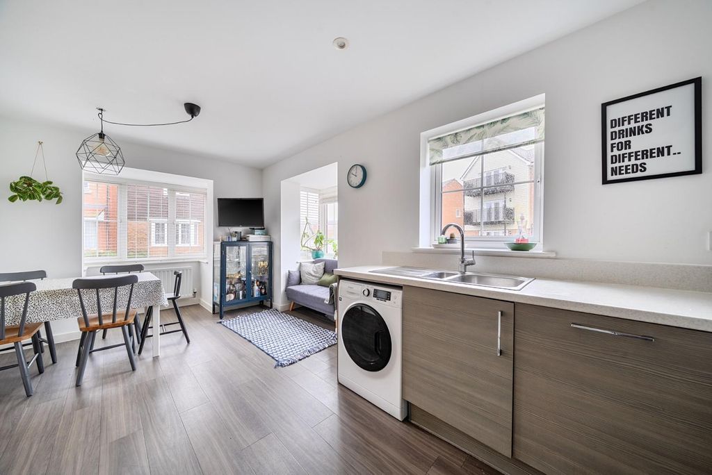 Property photo 2 of 22 1403909-17-69789cd41Fc93.Jpg