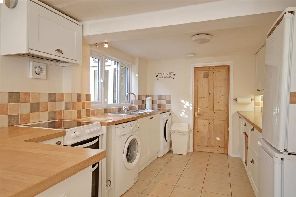 Property photo 2 of 13 Kitchen 2.Jpg