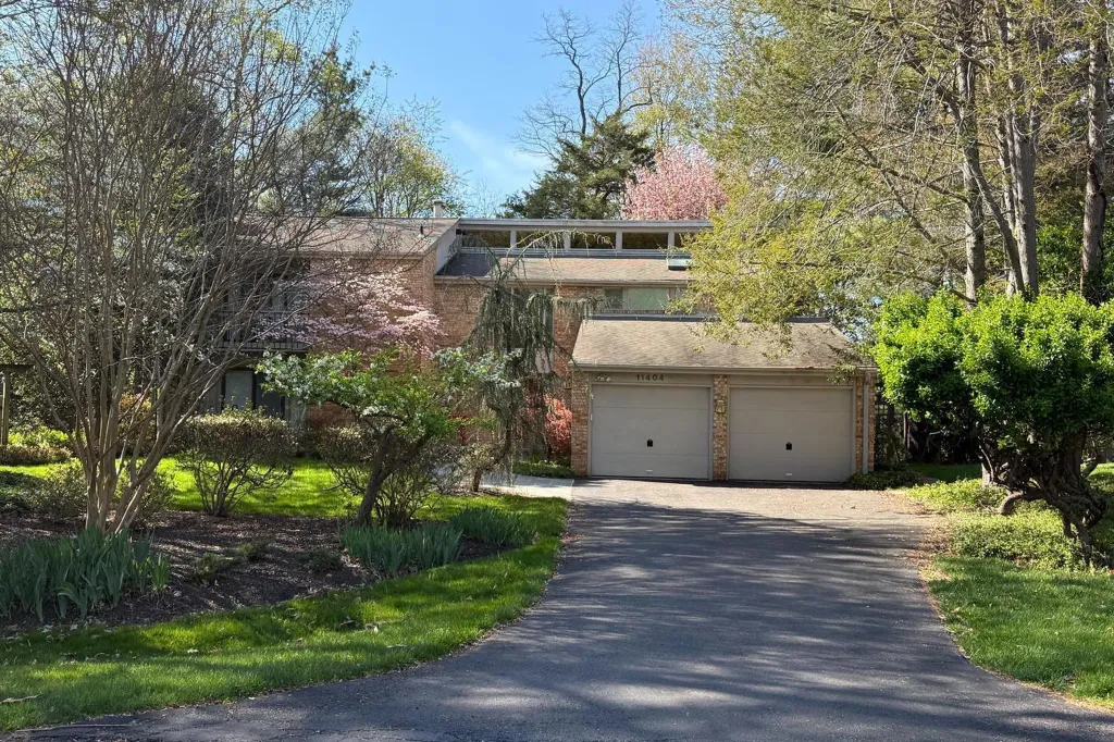 Property photo 1 of 1