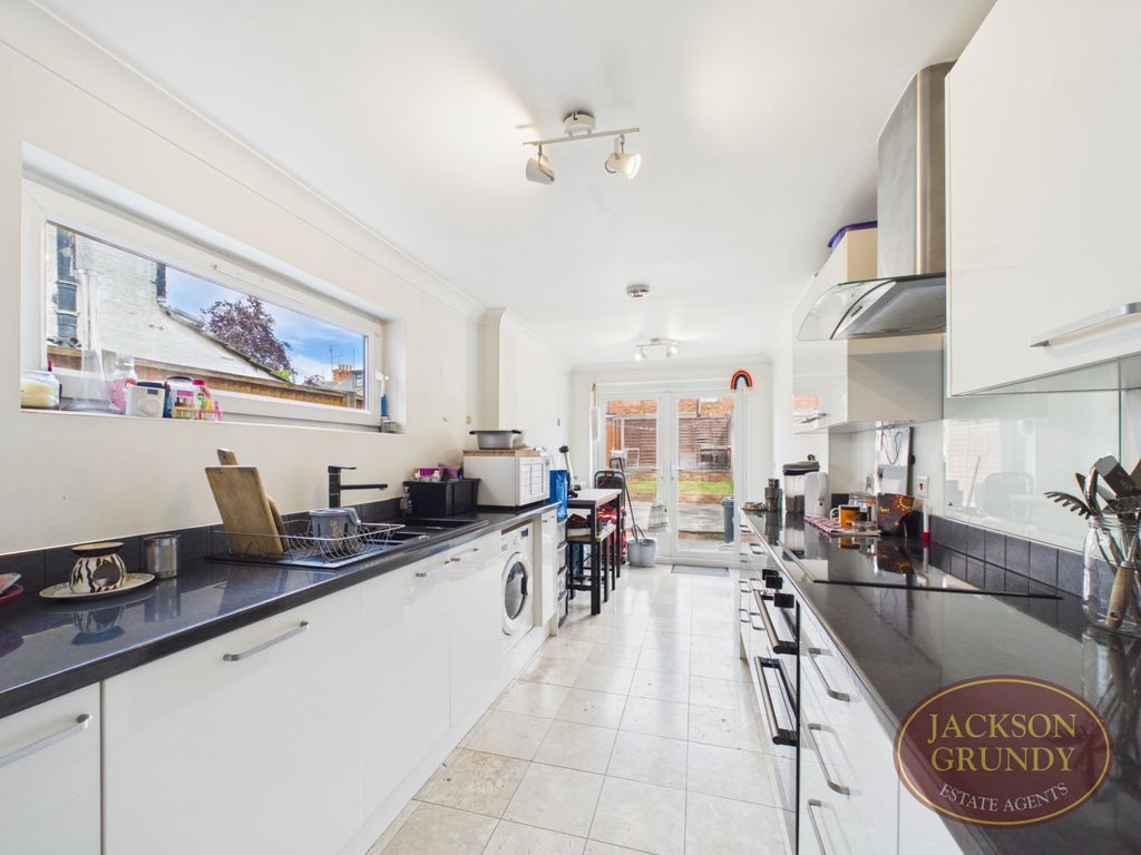 Property photo 3 of 13 Adnitt Road