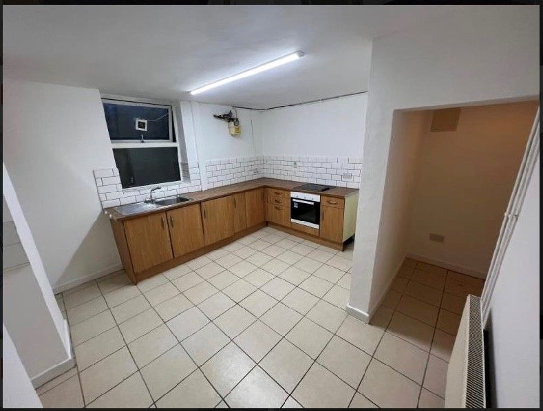 Property photo 2 of 8 Image