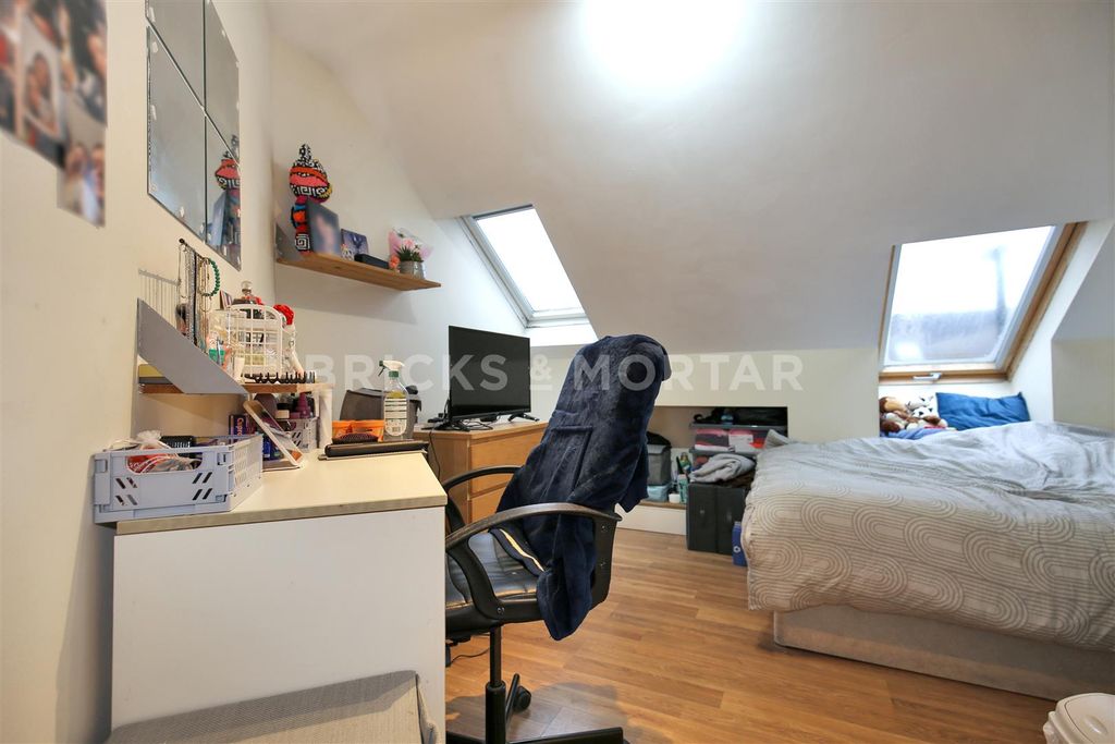 Property photo 3 of 11 1Auksv3Zdbfkueoo.Jpg