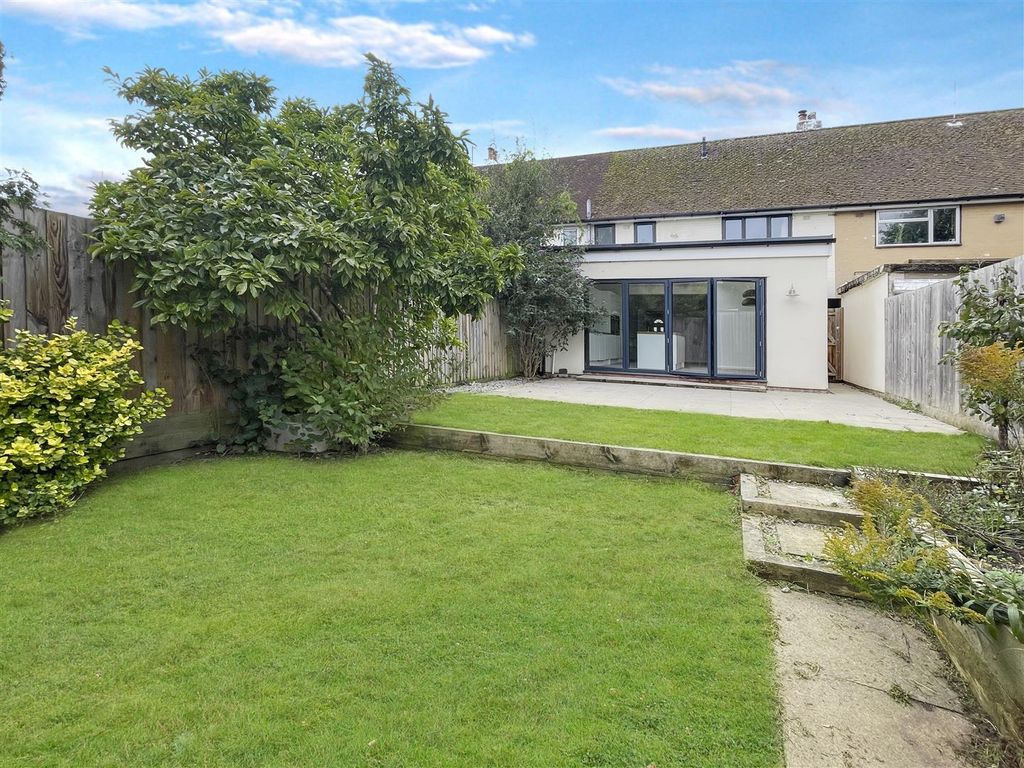 Property photo 1 of 24