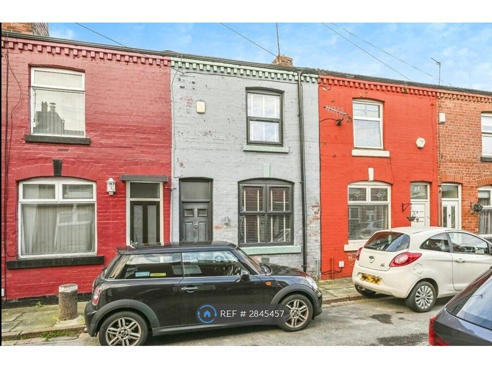 Property photo 1 of 12