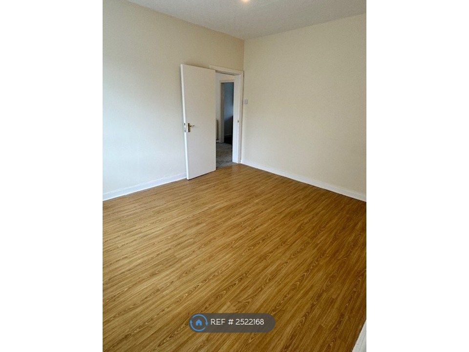 Property photo 2 of 12 Master Bedroom