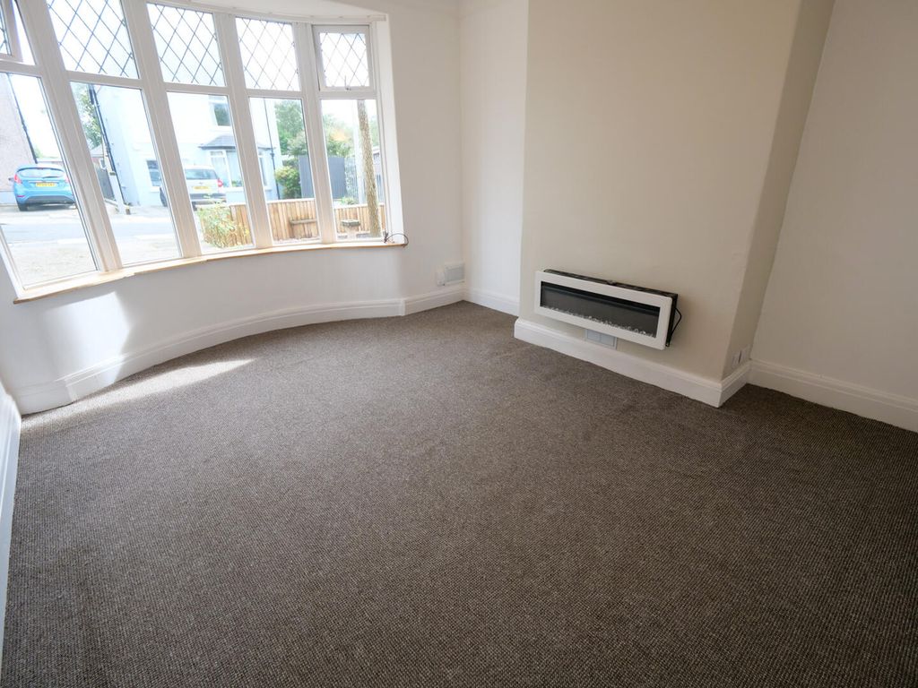 Property photo 2 of 12 Living Room