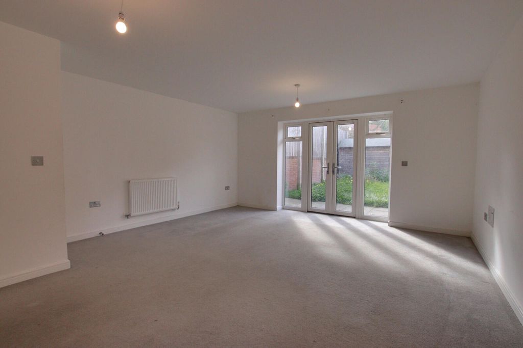 Property photo 3 of 11 Picture No. 39