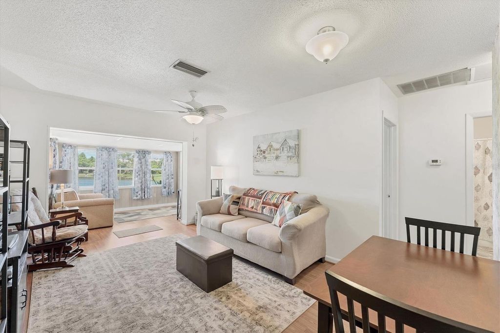 Property photo 3 of 19 <Alttext/>