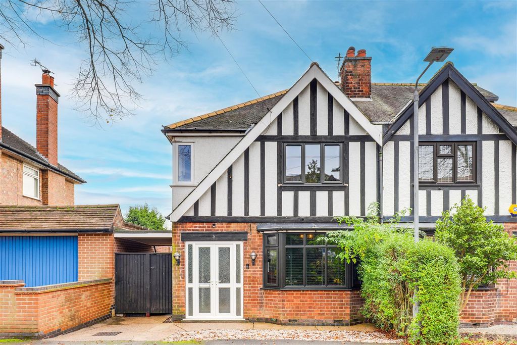 Property photo 1 of 23 11960.Jpg