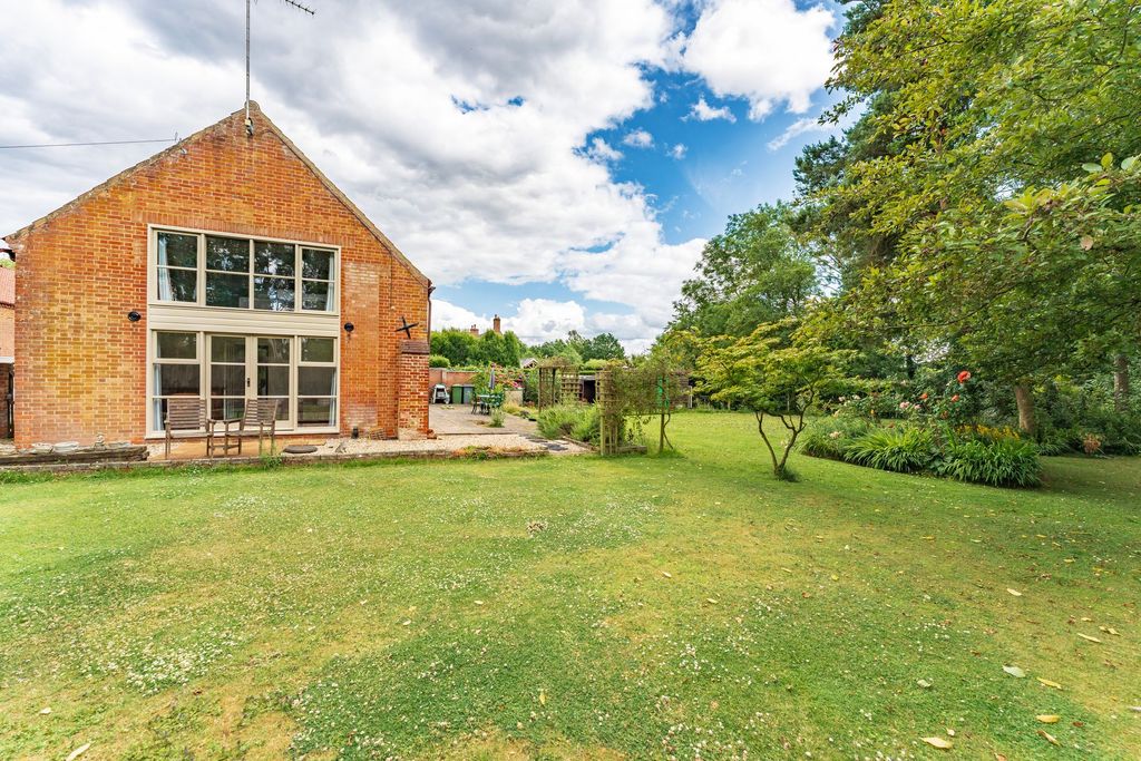 Property photo 1 of 29