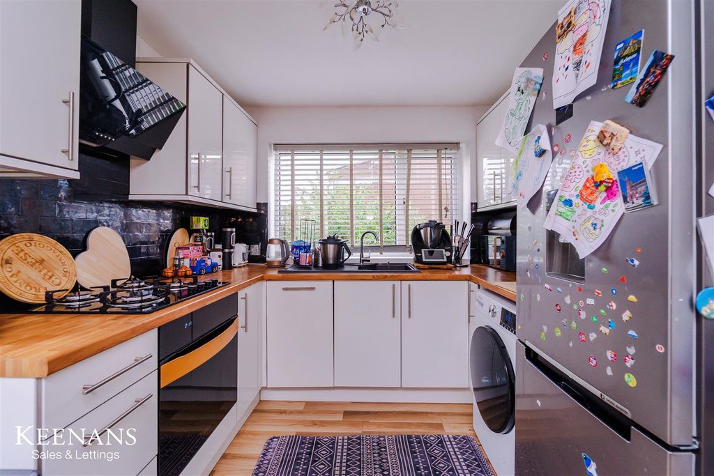 Property photo 3 of 19 2.Jpg