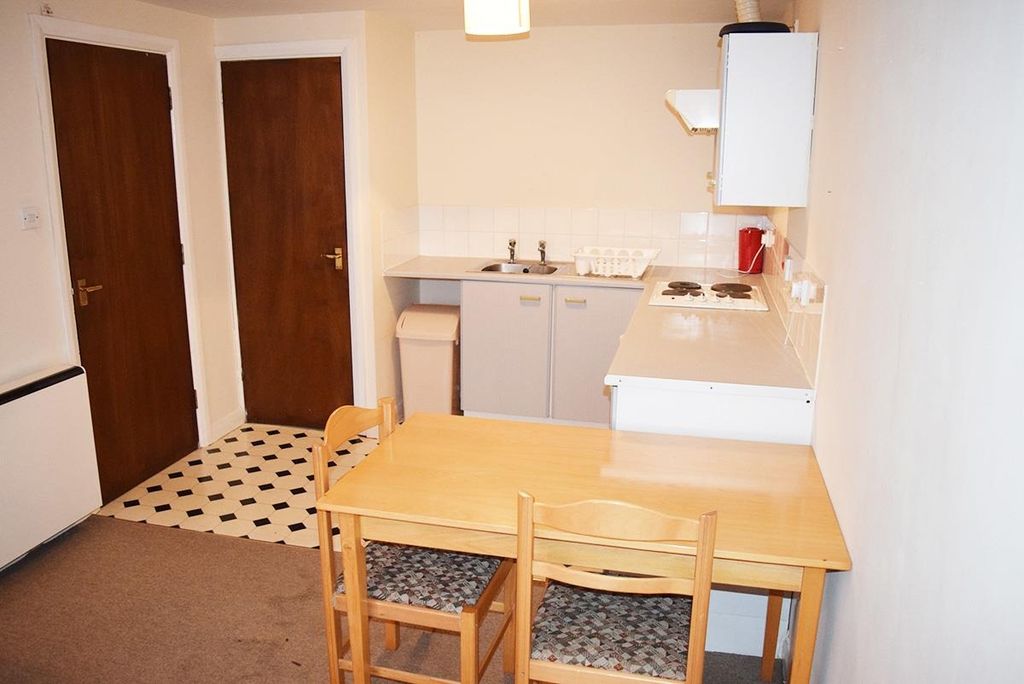Property photo 3 of 6 1889973