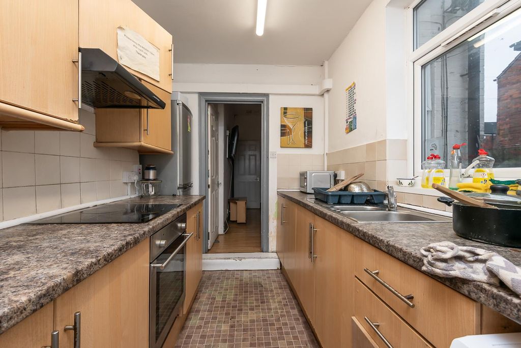 Property photo 2 of 16 25Worthingst-017.Jpg