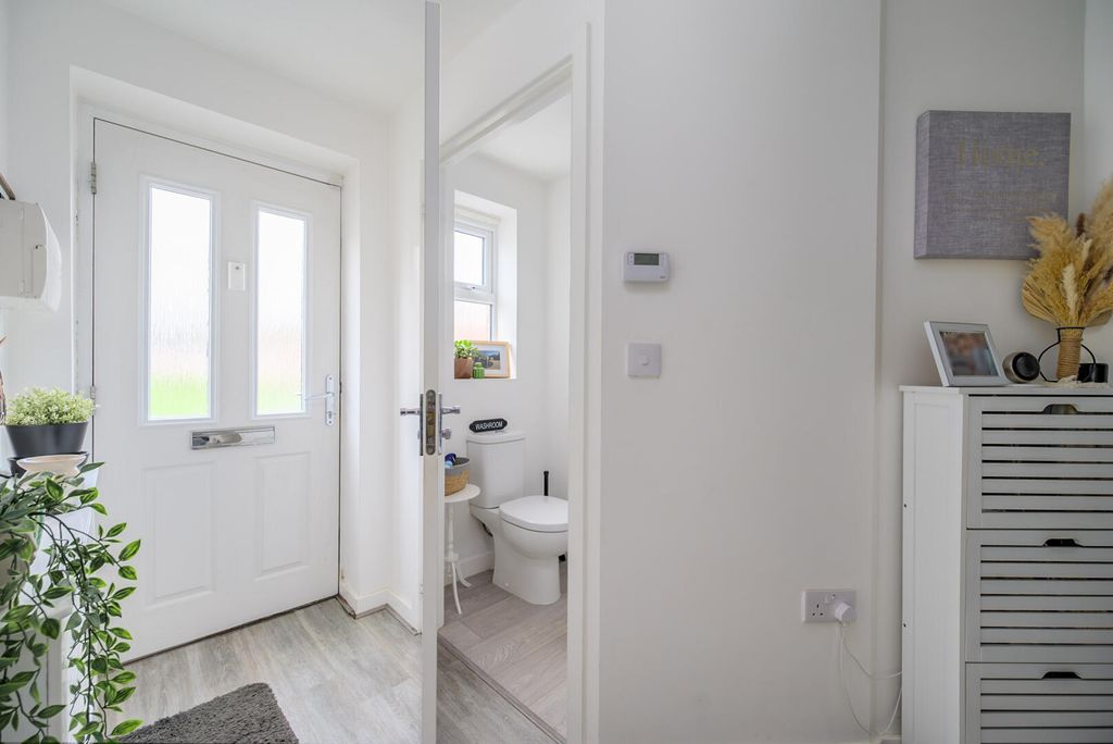 Property photo 2 of 19 WC