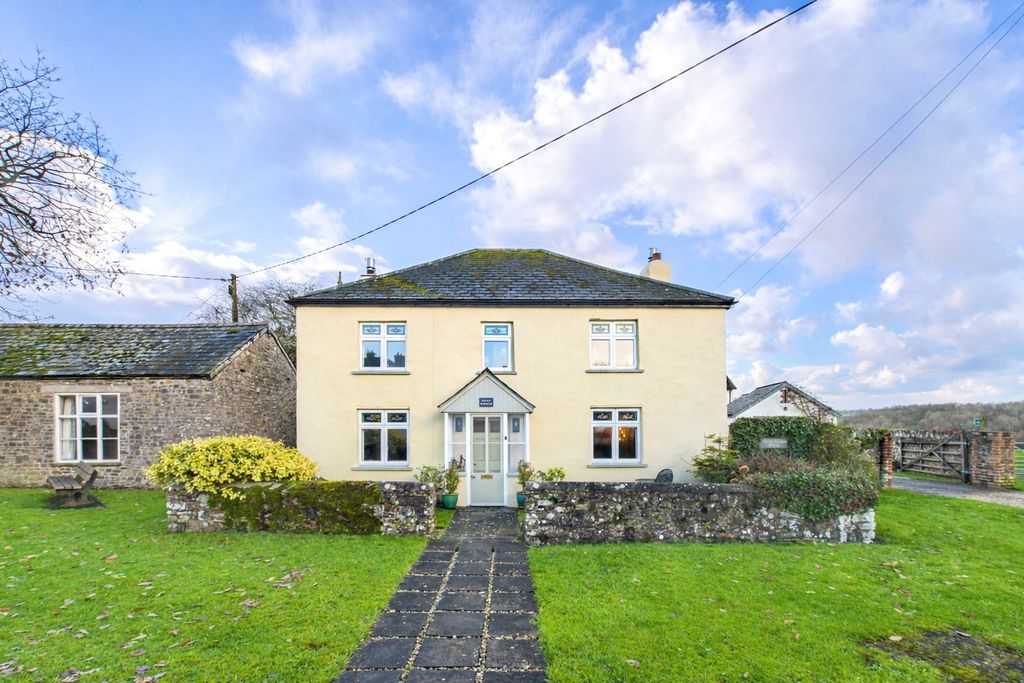 Property photo 1 of 19 Picture No. 01