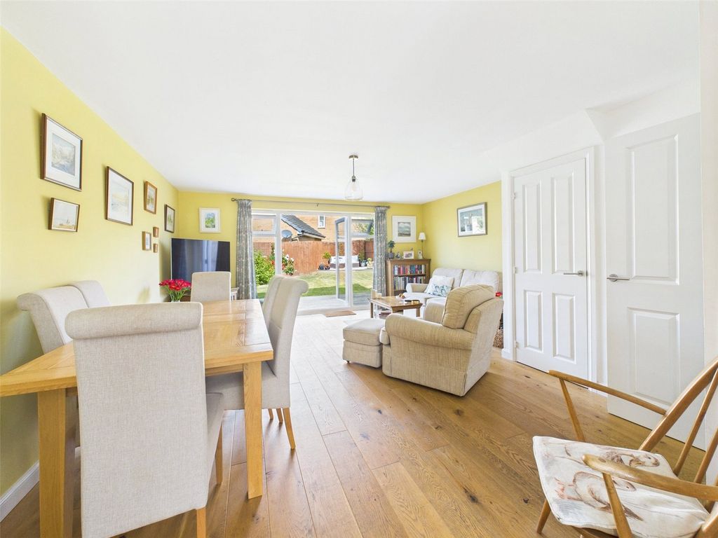 Property photo 3 of 16 Picture No. 05