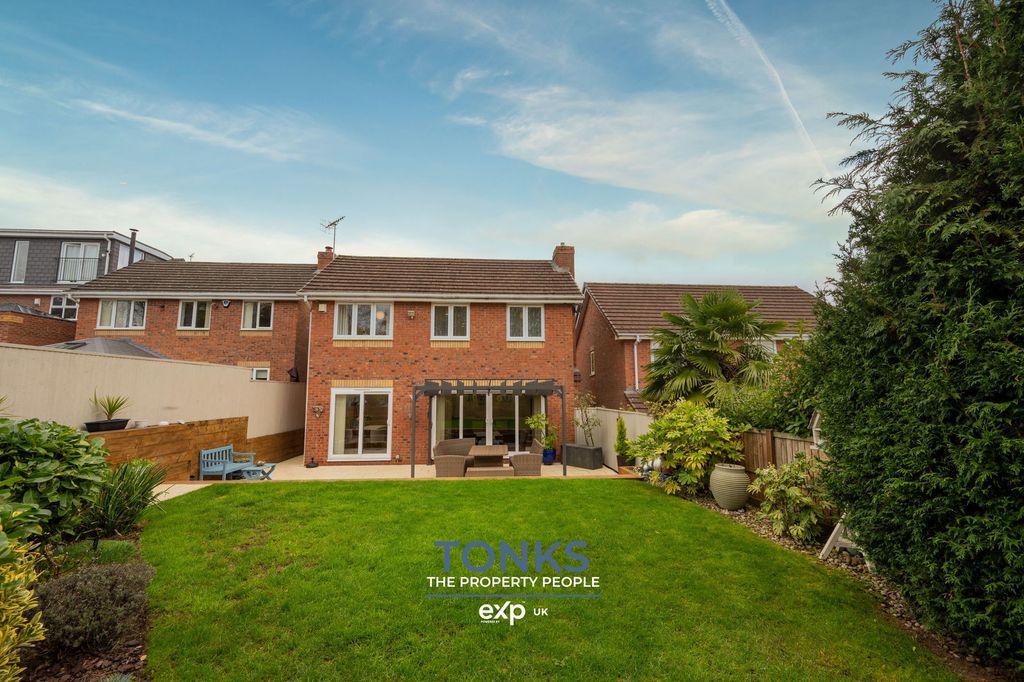 Property photo 2 of 24