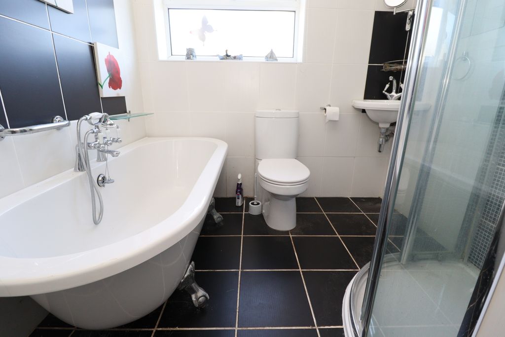 Property photo 2 of 9 Img_1424