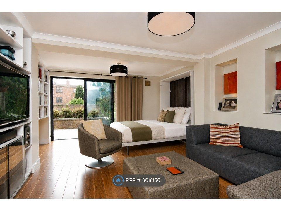 Property photo 3 of 14 Living Room With King-Size Bed Lowered