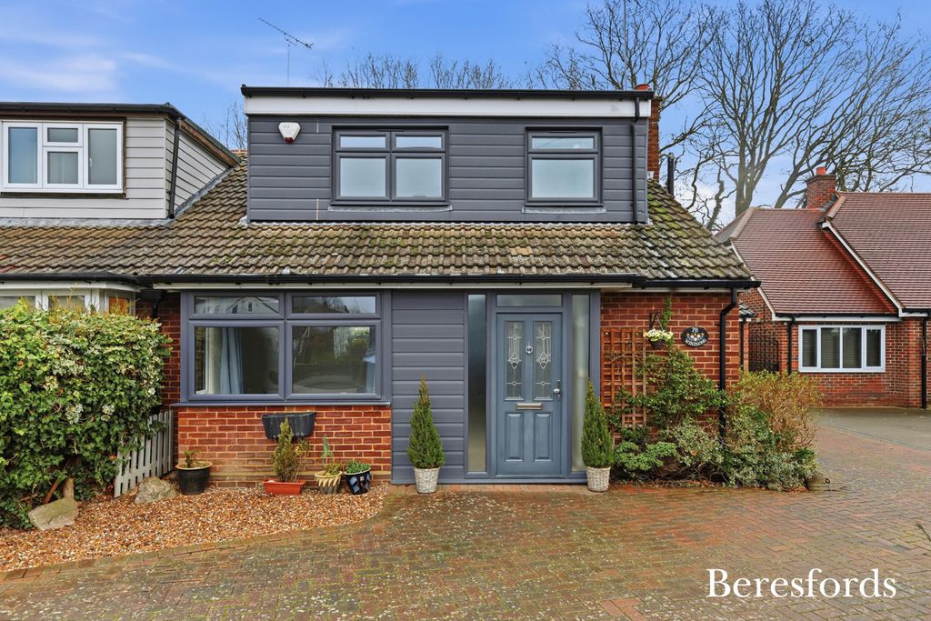 Property photo 1 of 29 Front