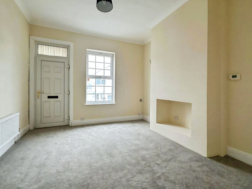 Property photo 3 of 15 Pbox-Img.Jpg