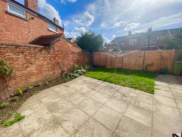 Property photo 2 of 10 Garden