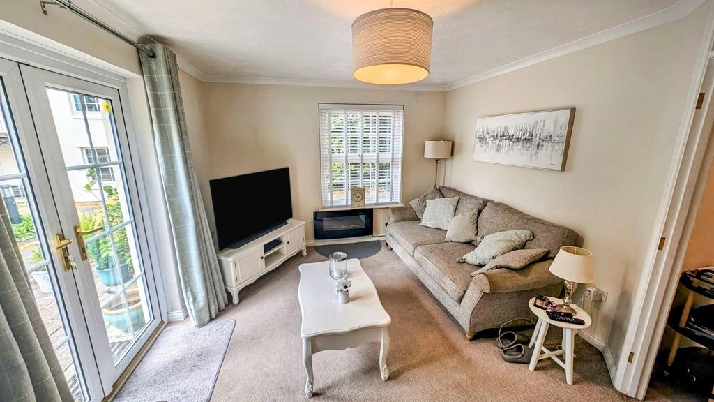 Property photo 2 of 11 Flat 7 Rockwood House Lounge d.Jpg