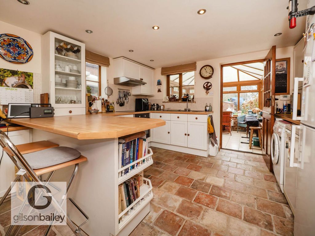 Property photo 3 of 27