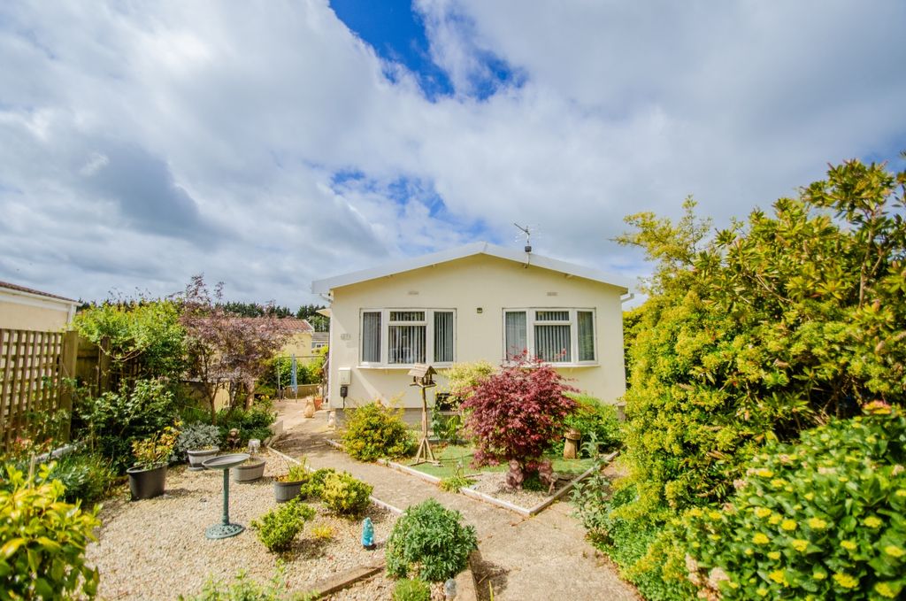 Property photo 1 of 12 21 Tregainlands Tps Bodmin 01208 74182-01