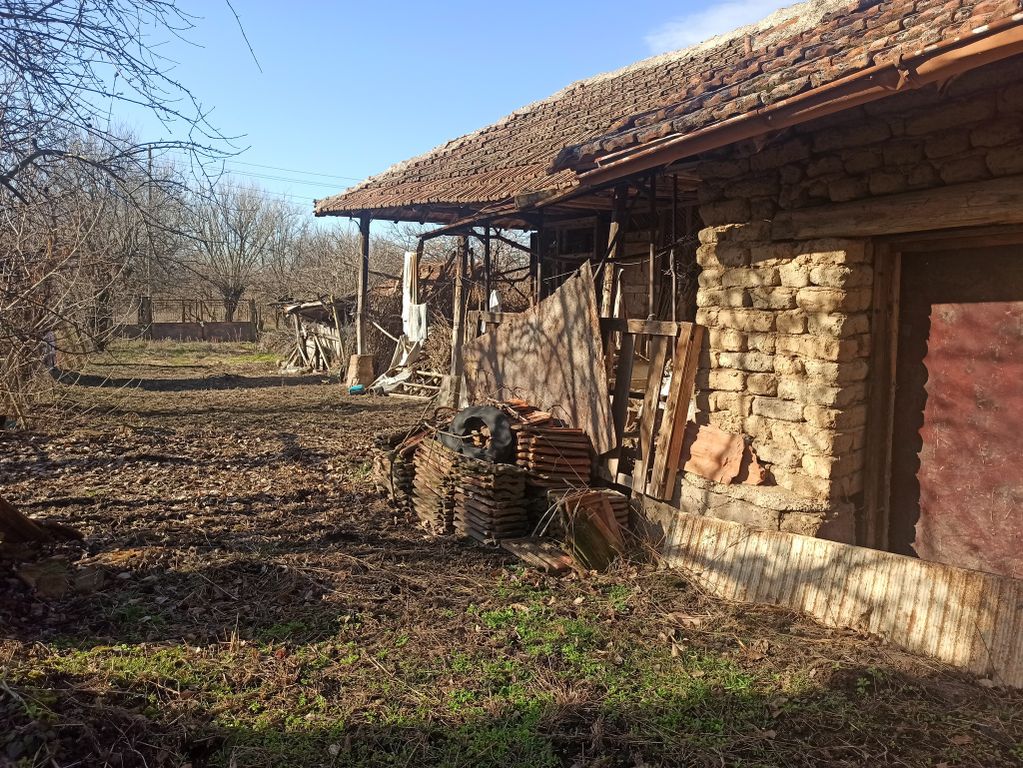 Property photo 2 of 5