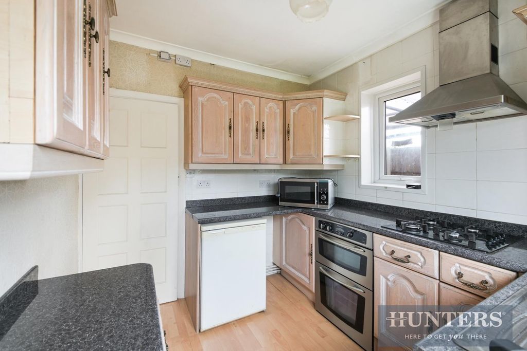 Property photo 3 of 12 London Road,741- (4).Jpg