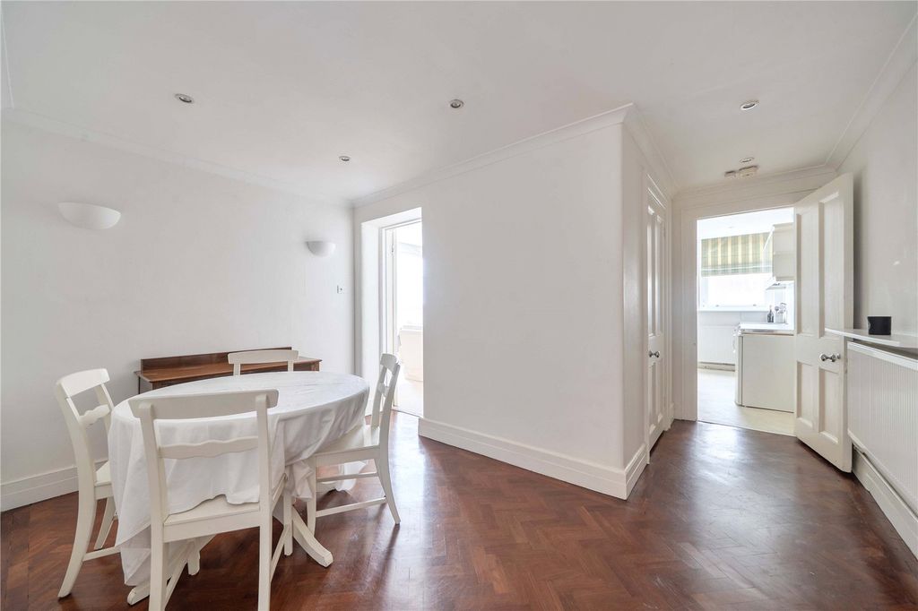 Property photo 3 of 9 Picture No. 05