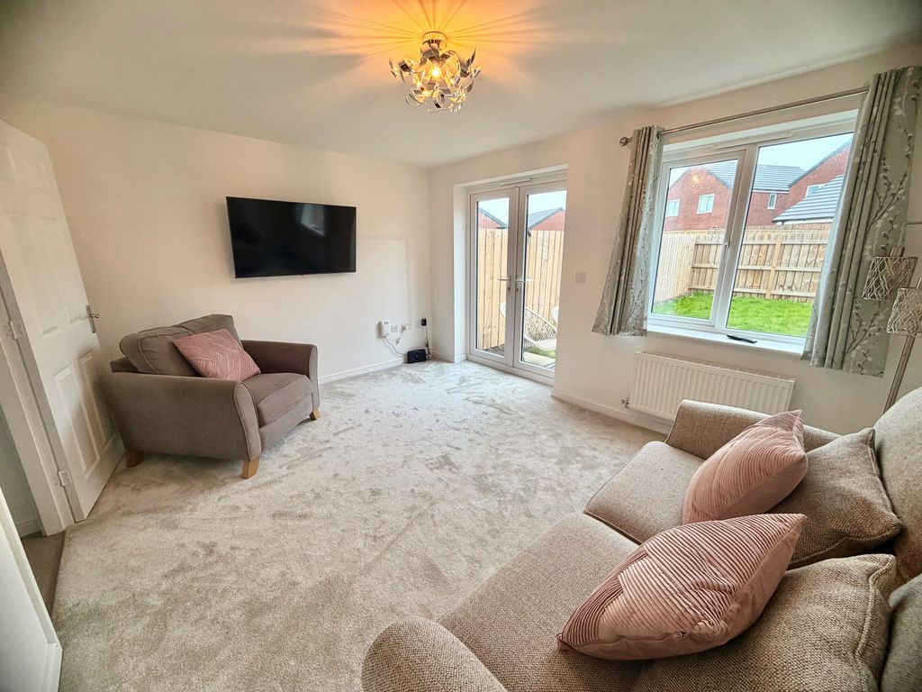 Property photo 2 of 8 Living Room