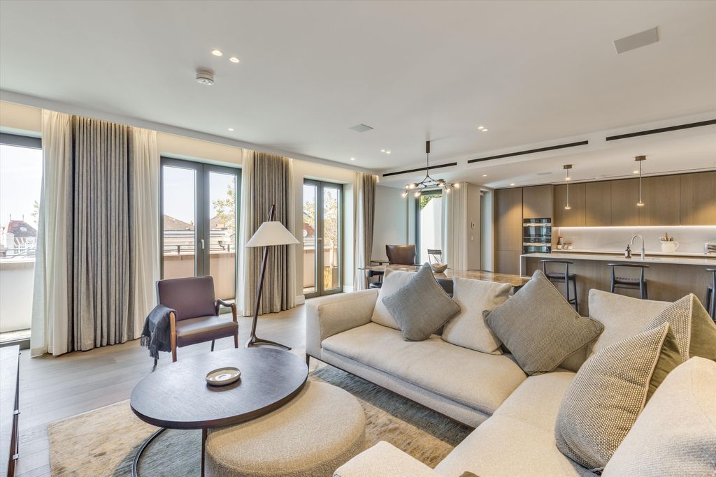 Property photo 2 of 30 Image