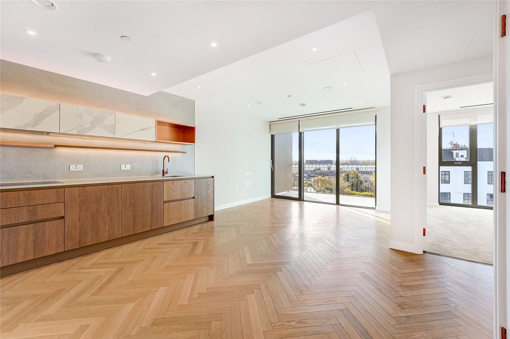 Property photo 1 of 18 Picture No. 08