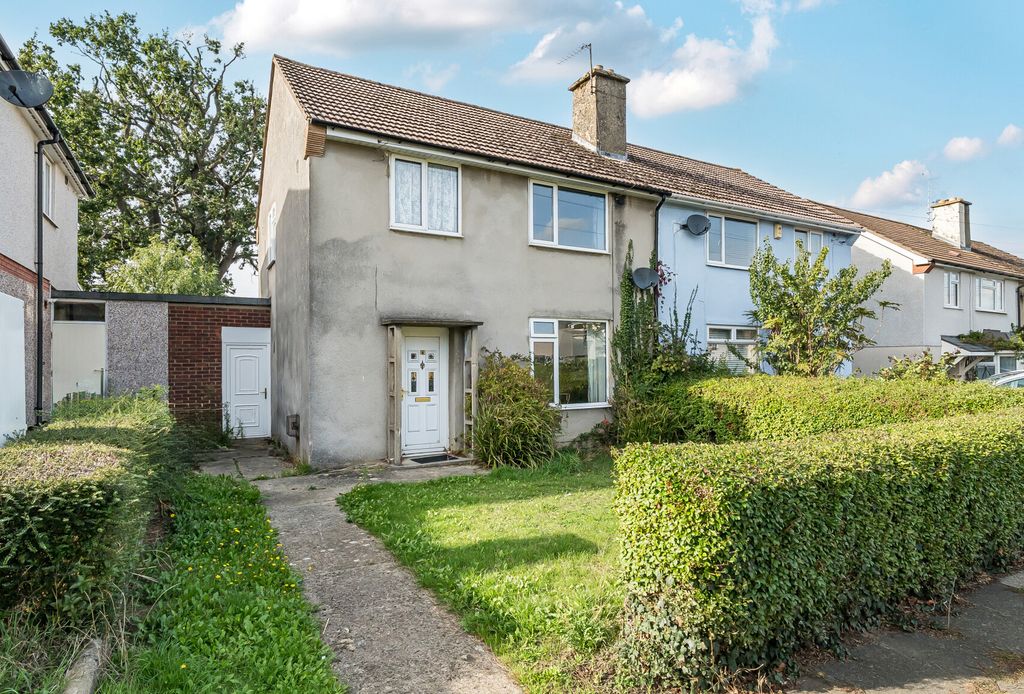 Property photo 1 of 9 1335892-2-68cd815...