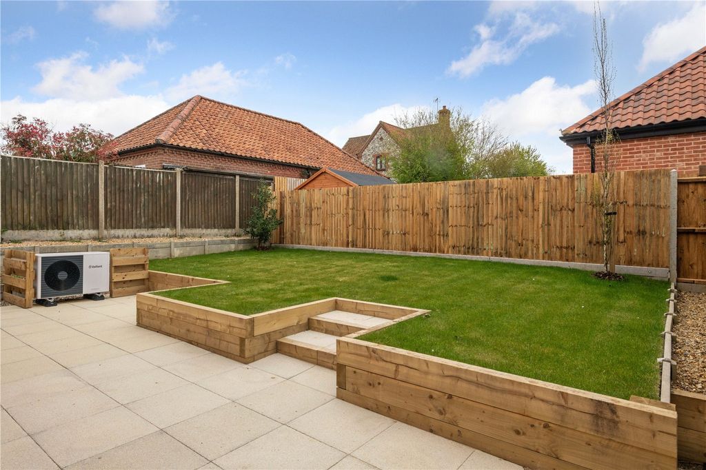 Property photo 3 of 14 Picture No. 16