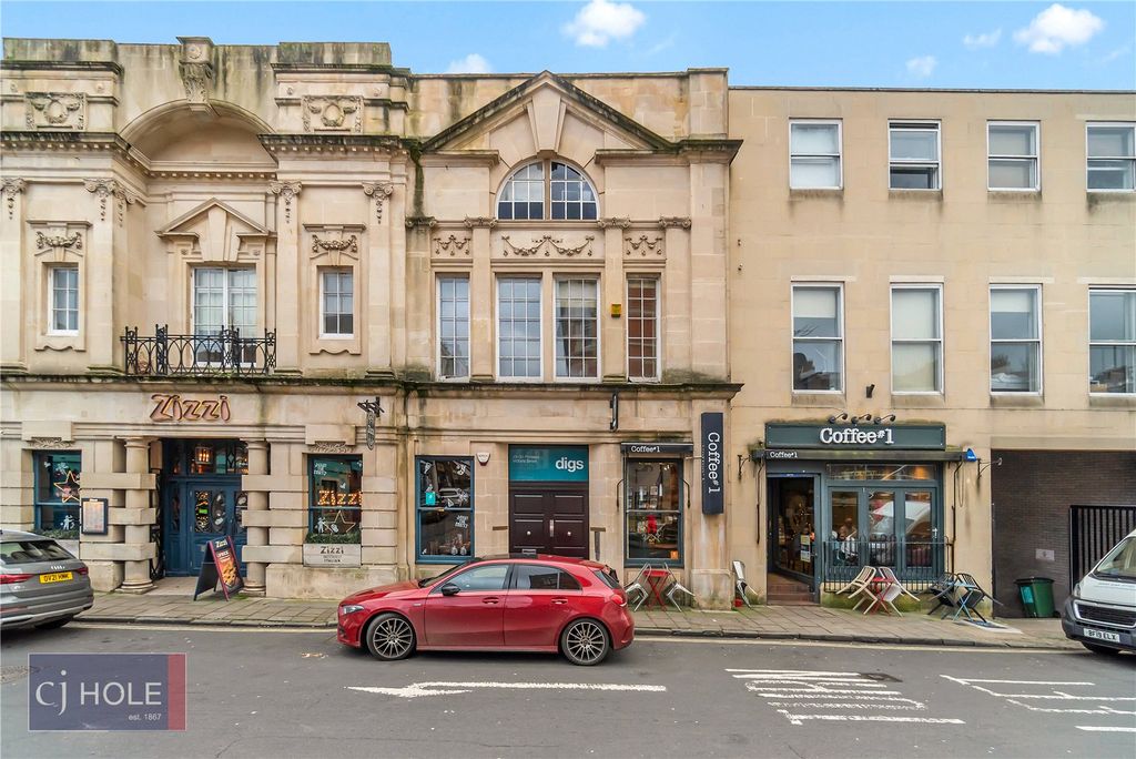 Property photo 1 of 9 Picture No. 11