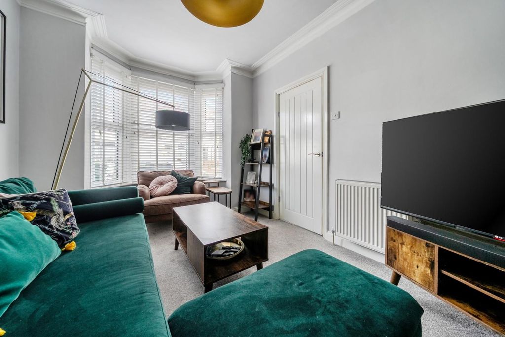 Property photo 3 of 11 1-69Dcf377A3E13-1440479-6-69Dcceaa23Dd1-1.Jpg