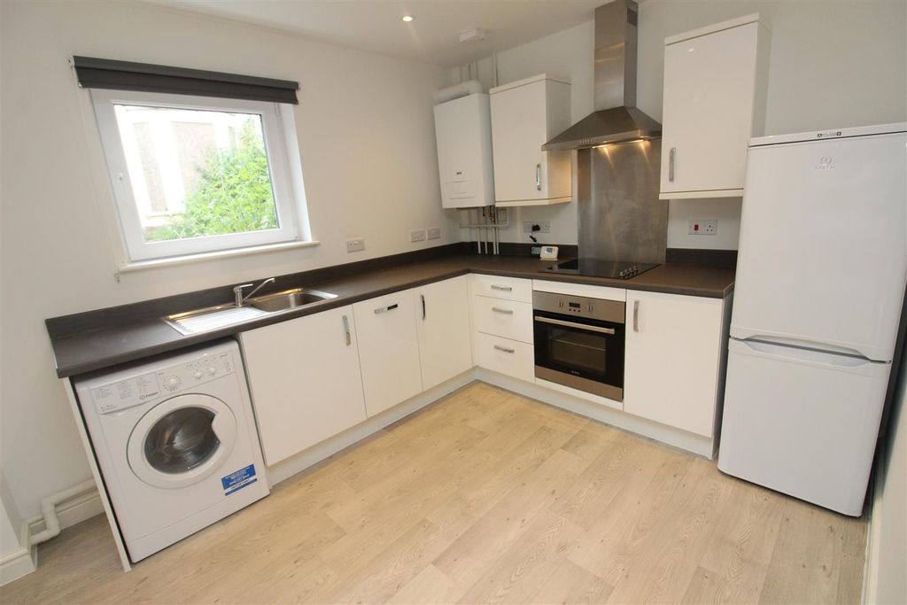 Property photo 2 of 8 Img_2470.Jpg