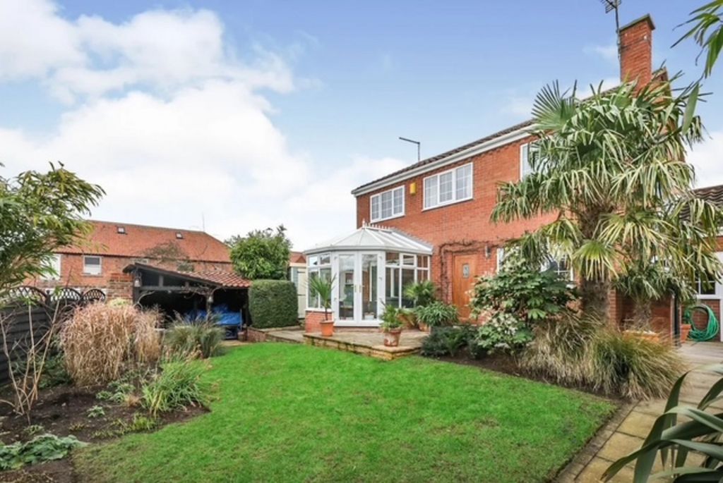 Property photo 2 of 4