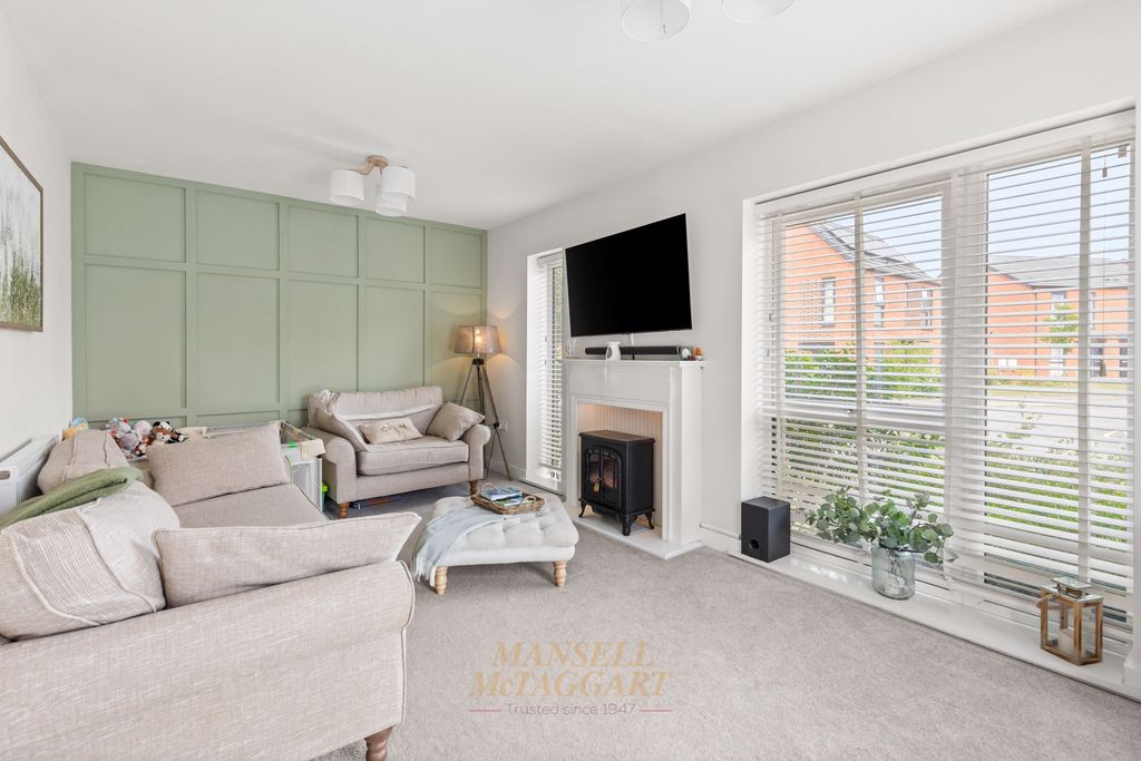 Property photo 3 of 25