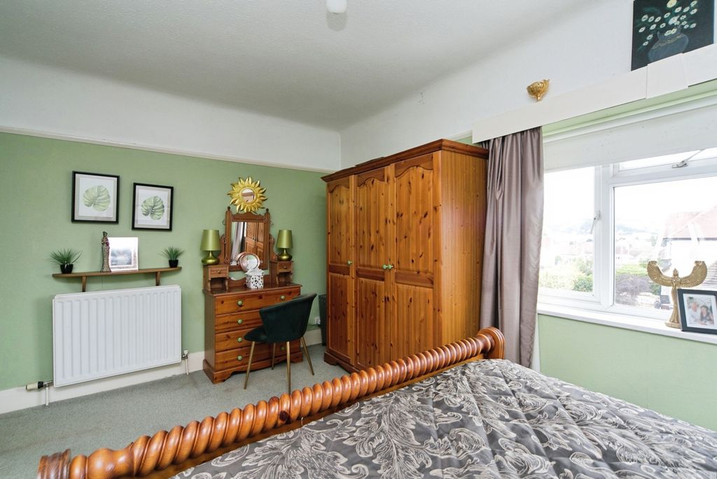 Additional image 13 of 3 bed flat for saleVicarage Avenue, Llandudno, Conwy LL30