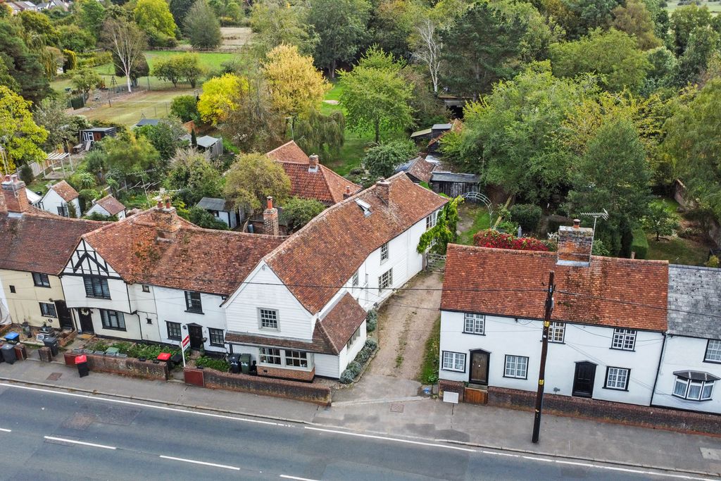 Property photo 1 of 48 Pt-Fc(Col)-Waterlanehouse-1