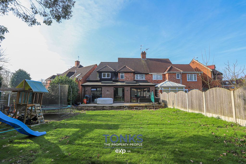 Property photo 1 of 26