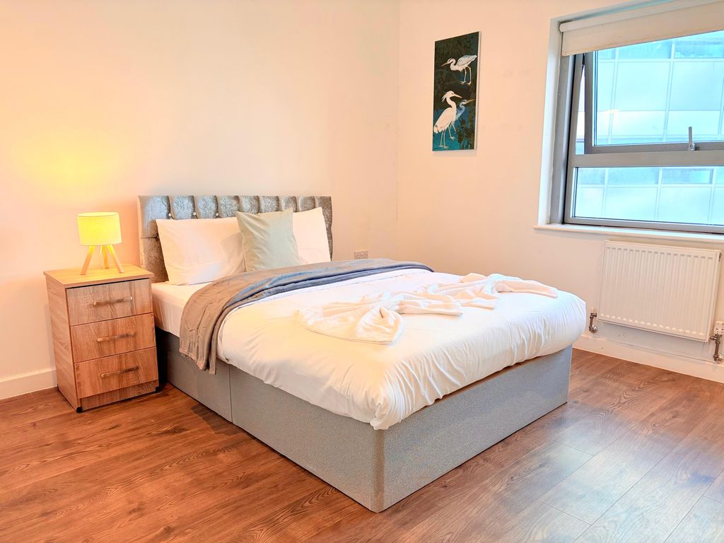 Property photo 3 of 13 Bedroom