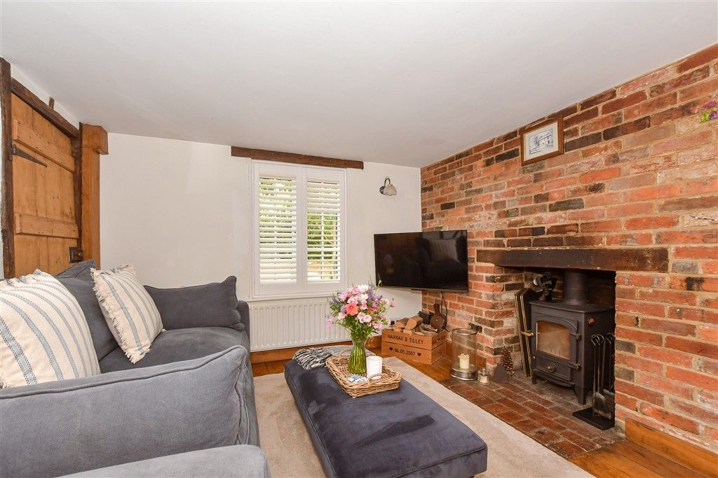 Property photo 2 of 15 Lounge