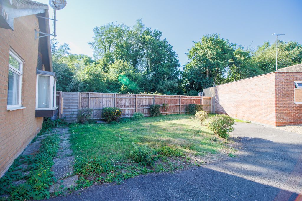 Property photo 2 of 12 Img_7682