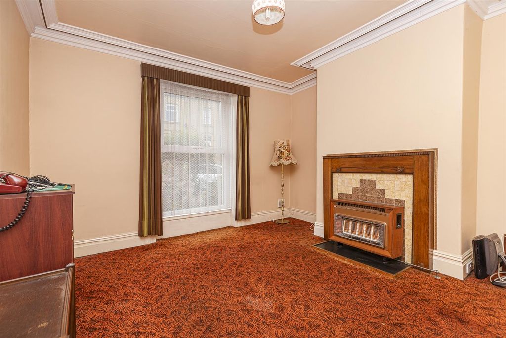 Property photo 2 of 24 Living Room